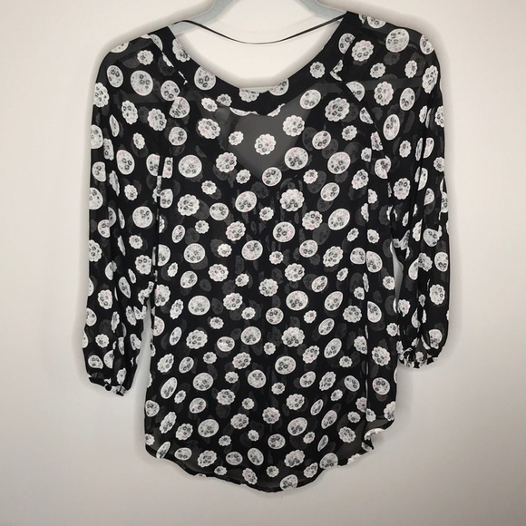 LC Lauren Conrad • Floral Blouse NWT - Picture 2 of 5